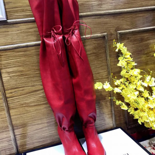 gucci-leather-over-the-knee-boots